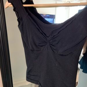 Sexy fitted off or on the shoulder top.